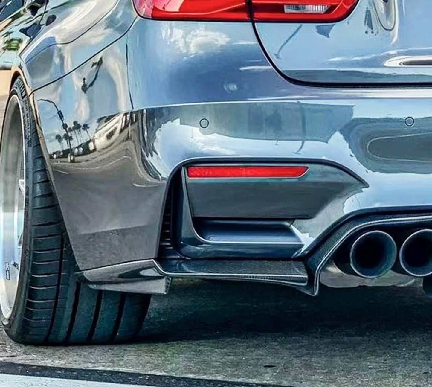 BMW M3/M4 F80/F82/F83 Prepreg Carbon Fiber Rear flaps