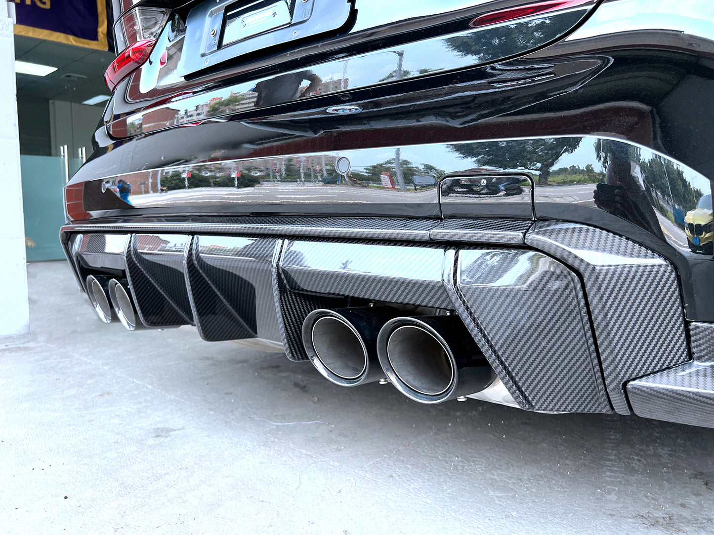 BMW M3/M4 G80/G81/G82/G83 Prepreg Carbon M Performance Diffuser