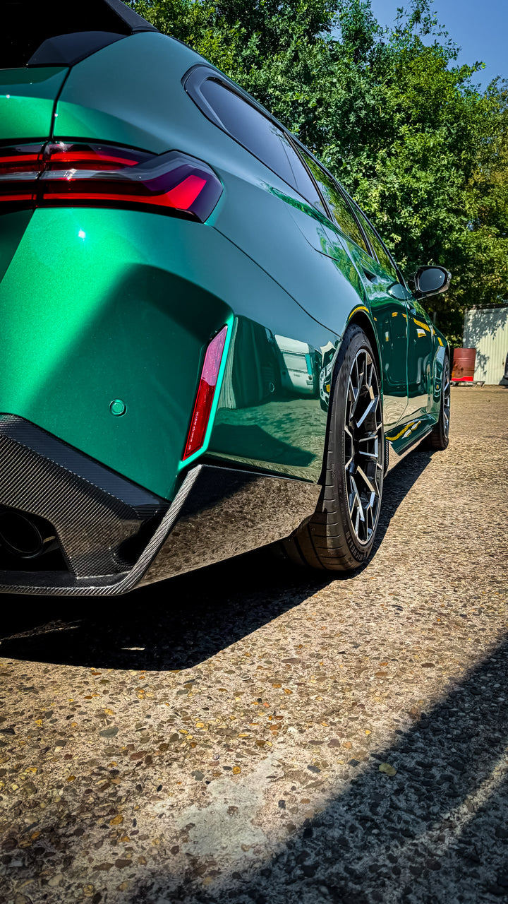 BMW M5 G90 | M5 G99 MP Style Carbon Side Skirts
