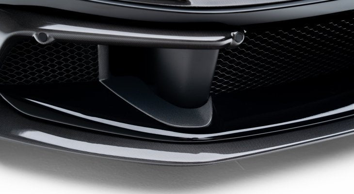 Detailopname Novitec carbon trim voorbumper Ferrari 12Cilindri