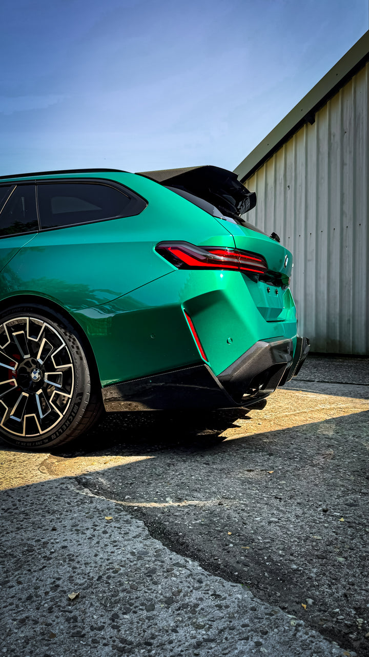 BMW M5 G90 | M5 G99 MP Style Carbon Side Skirts