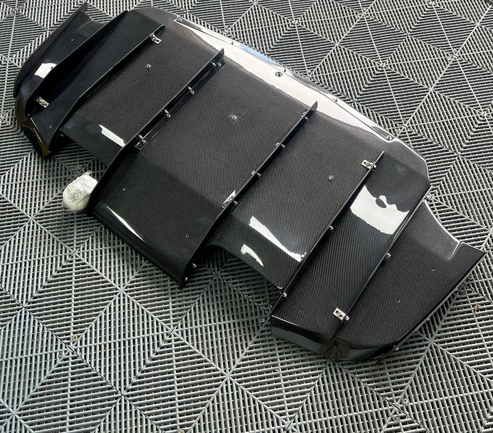BMW M3/M4 F80/F82/F83 Carbon Fiber Varis Protect Board