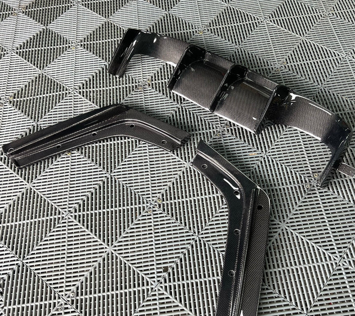 BMW M3/M4 F80/F82/F83 V Style Diffuser 3-delig