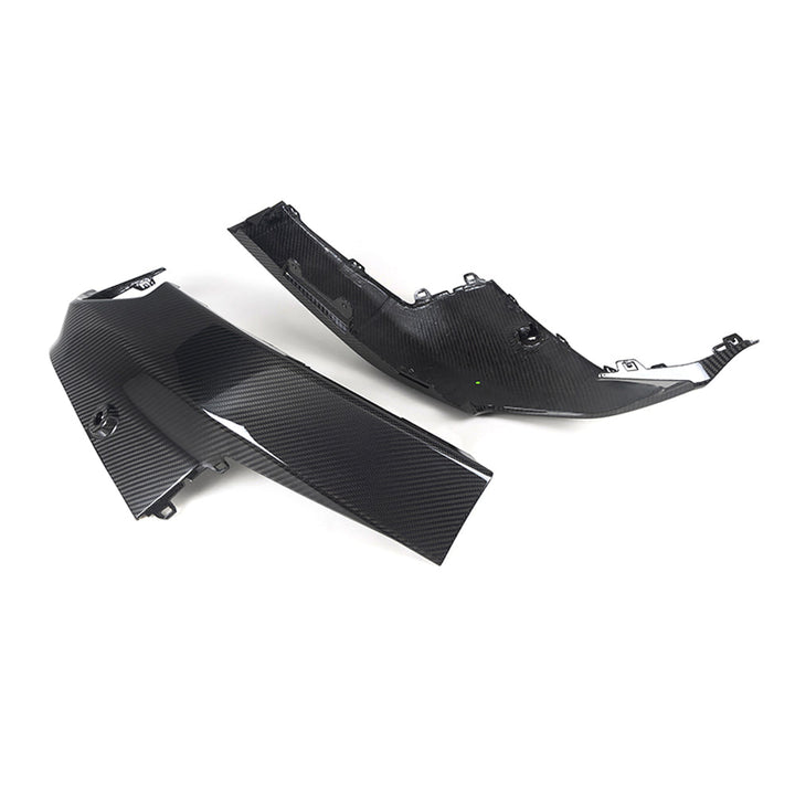 BMW 2er G42 Prepreg Carbon Seitendiffusor