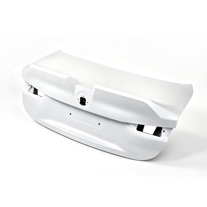 BMW M4 G82 trunk lid primer