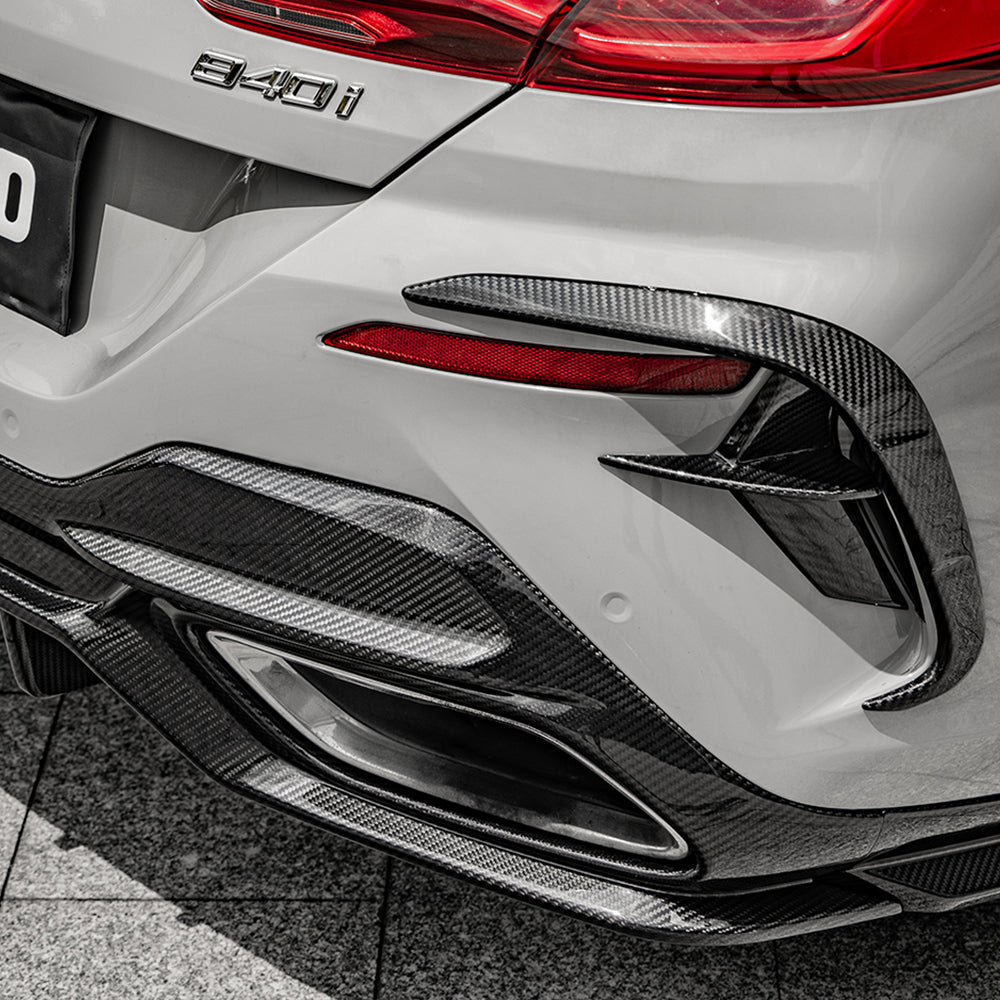 TOWMA. - SooQoo BMW 8 Serie G16 Gran Coupe Prepreg Carbon Fiber Rear Diffuser