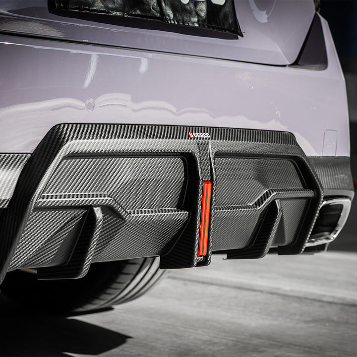 BMW 2er G42 Prepreg Carbon Fiber Heckdiffusor mit Bremslicht