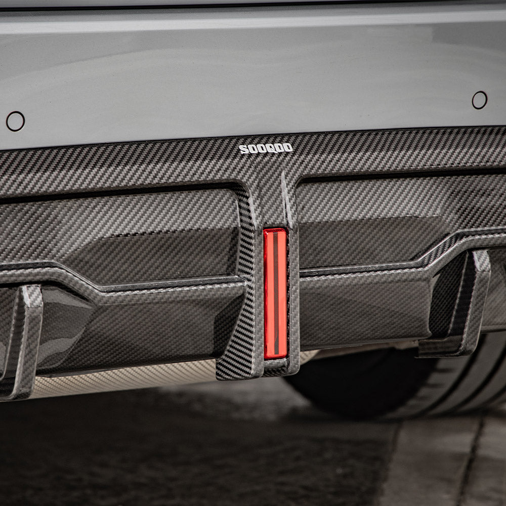 BMW 2er G42 Prepreg Carbon Fiber Heckdiffusor mit Bremslicht