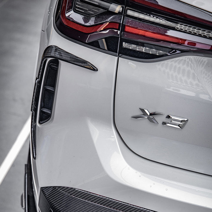TOWMA. - SooQoo BMW X3 G01 LCI Prepreg Carbon Fiber Rear Bumper Insert