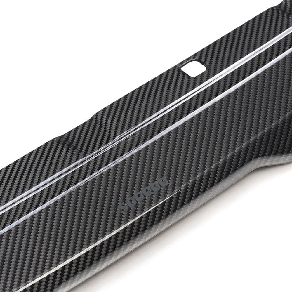 SooQoo V2 lip carbon weave