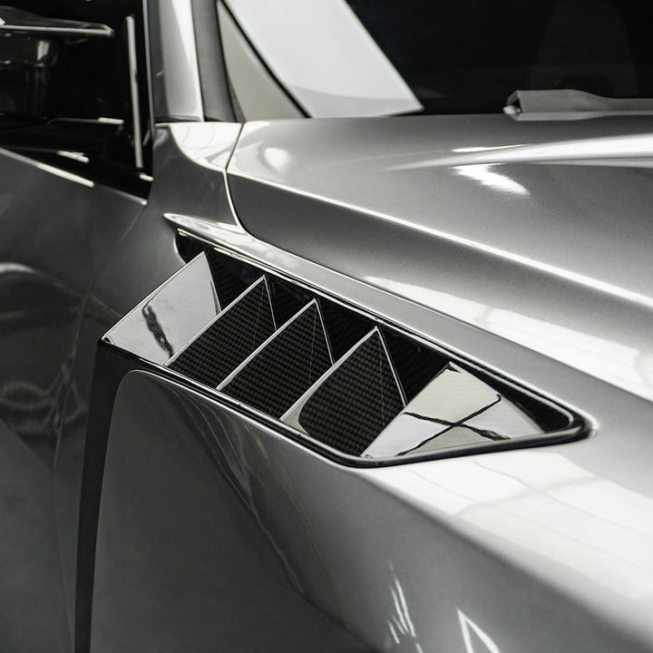 BMW M4 G83 vented fender primer