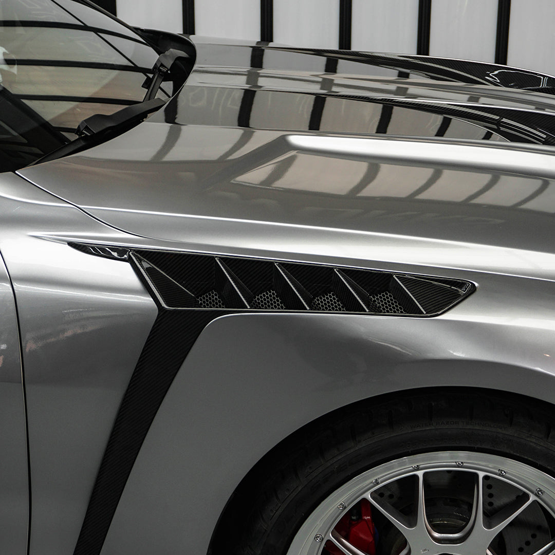 SooQoo M4 fenders primer op auto