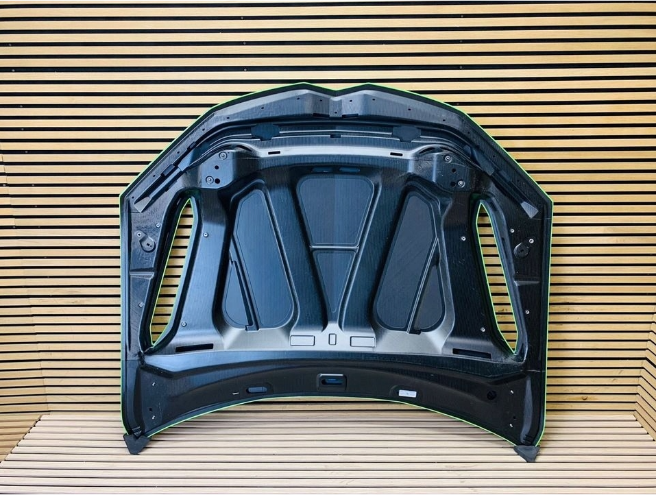 Lamborghini Urus Performante - Dry Carbon Hood