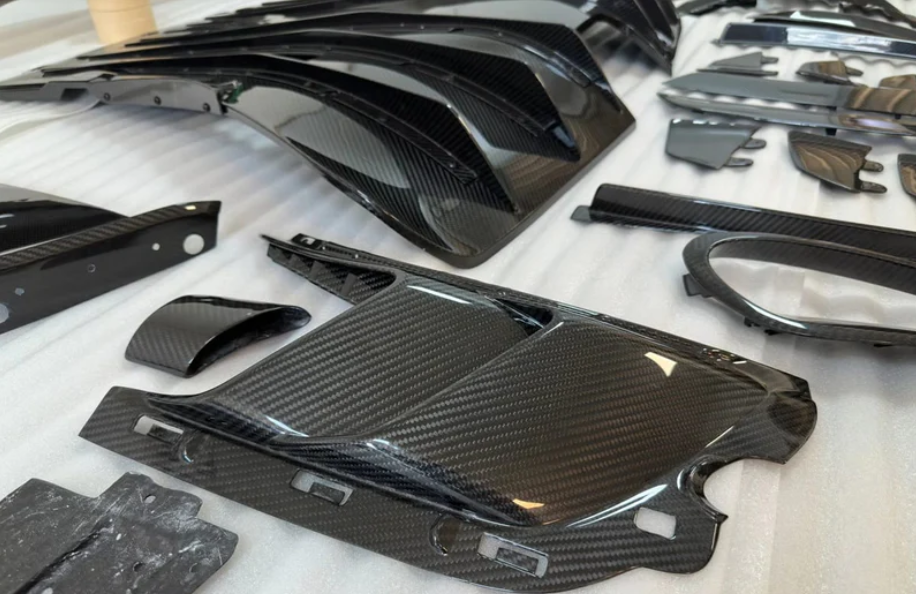 TOWMA. - 992 GT3 RS OEM Dry Carbon Fiber Body Kit