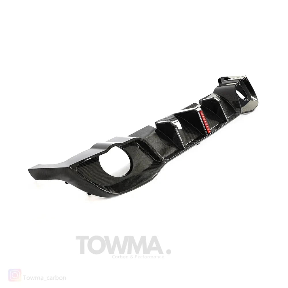 VW Golf 8 GTI Carbon Diffuser met 3e remlicht - #towmaperformanceparts#