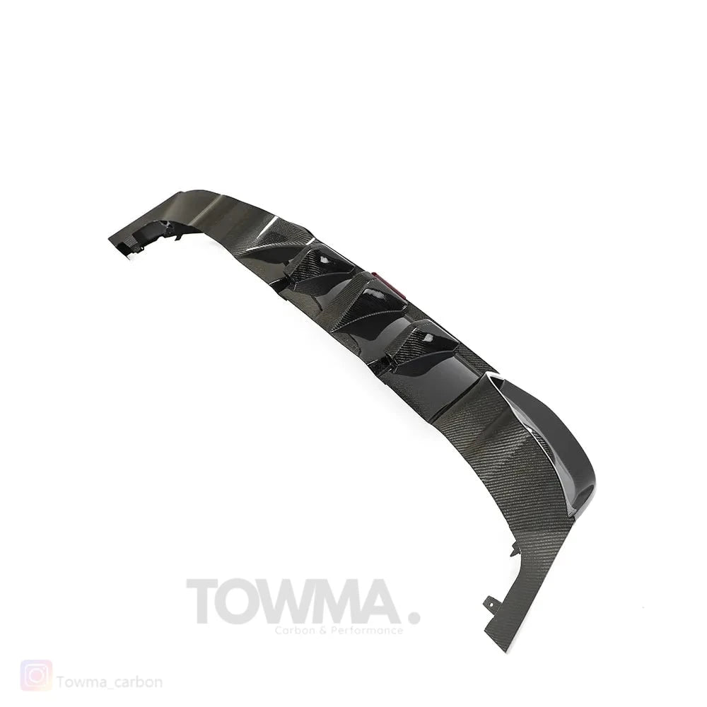 VW Golf 8 GTI Carbon Diffuser met 3e remlicht - #towmaperformanceparts#