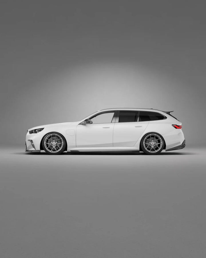 BMW M5 G90 G99 Pre-Preg Carbon Fibre PR-1 Side Skirts by TRE